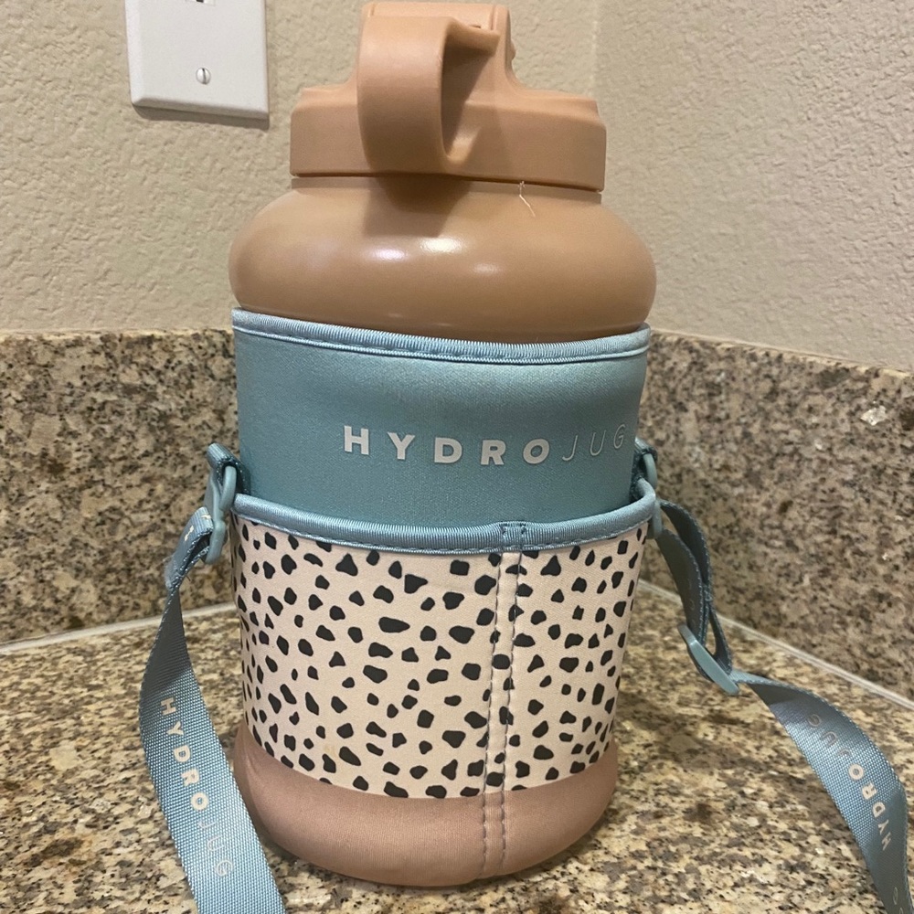 Hydrojug Autumn Sleeve and Hazelnut Bottle